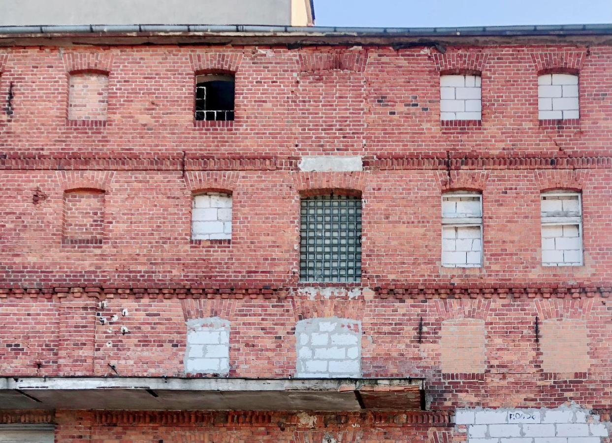 Apartamenty Stara Winiarnia Wałcz Buitenkant foto